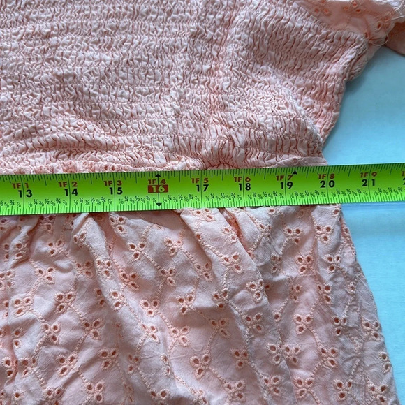 Torrid Smocked Babydoll Top - Voile Eyelet Peach Womens Size 4 - Picture 10 of 15